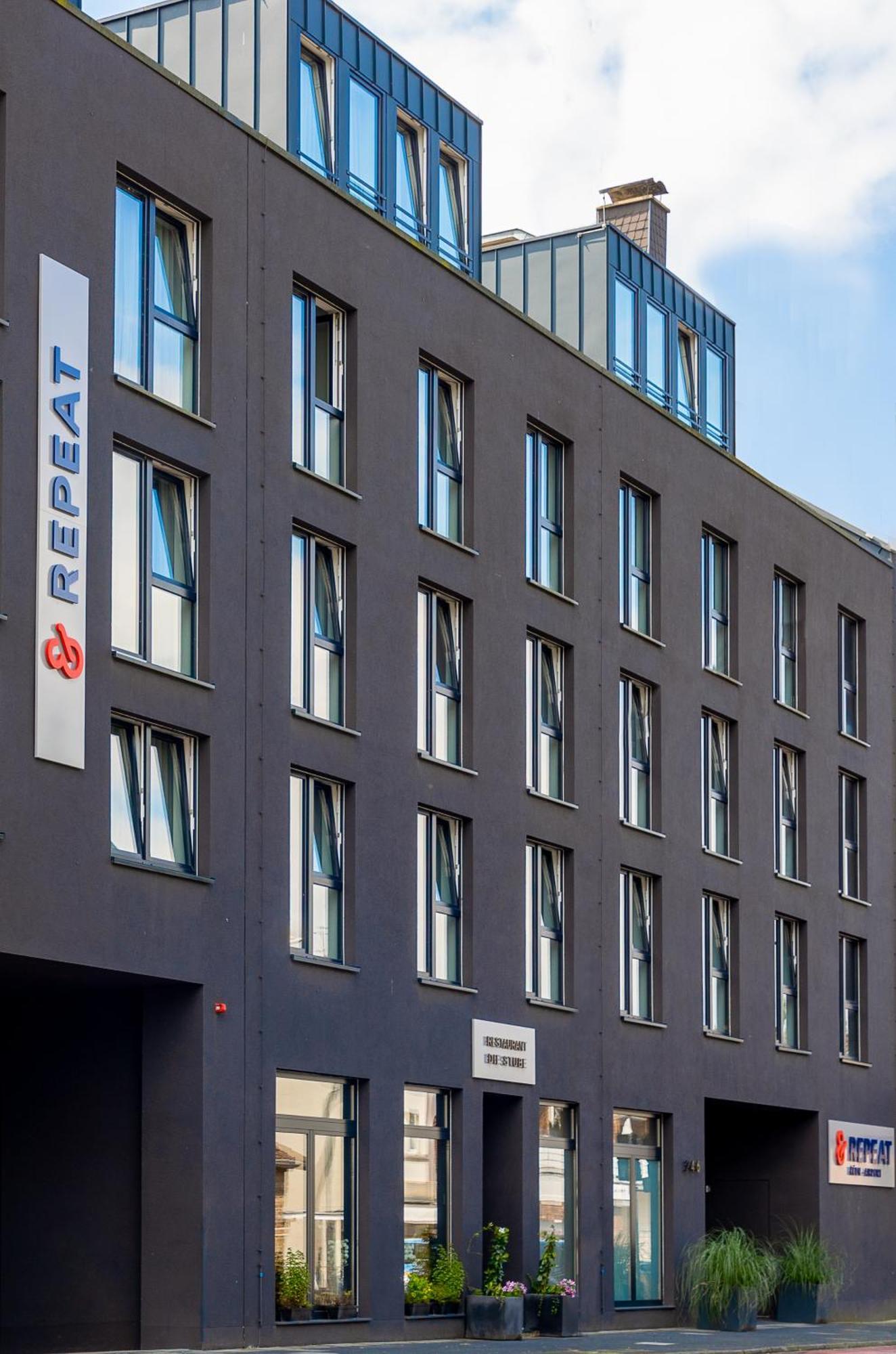 &Repeat Koeln Airport Hotell Exteriör bild